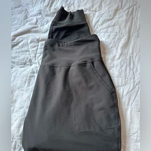 Old Navy XXL Forest Gray Powersoft Joggers